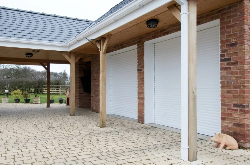 Classic Garage Door by Aluroll
